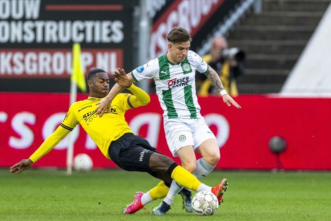 露出了他们 露出了他们