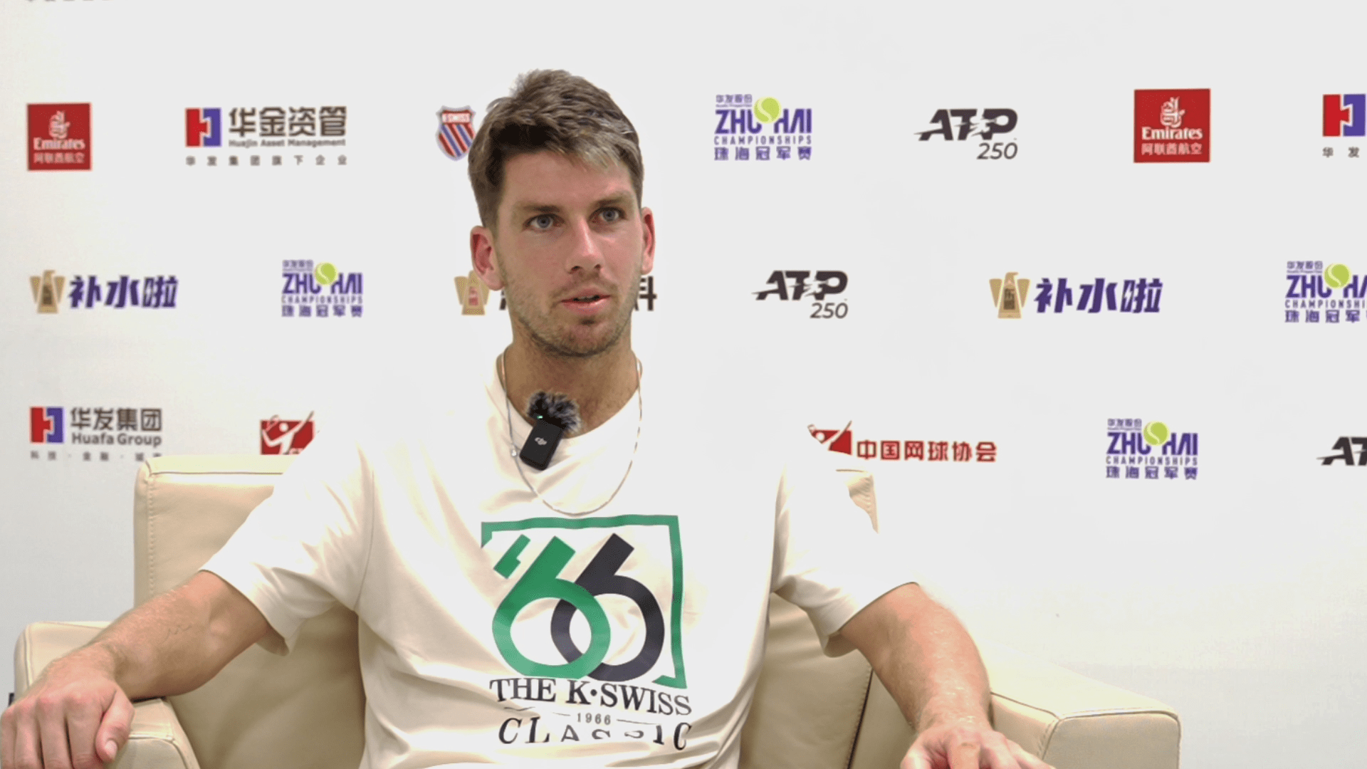 打进两个点 打进两个点