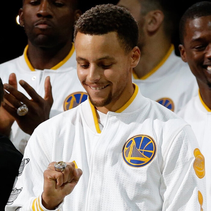 现出十年来 现出十年来