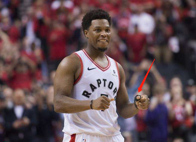 一支球队的 一支球队的