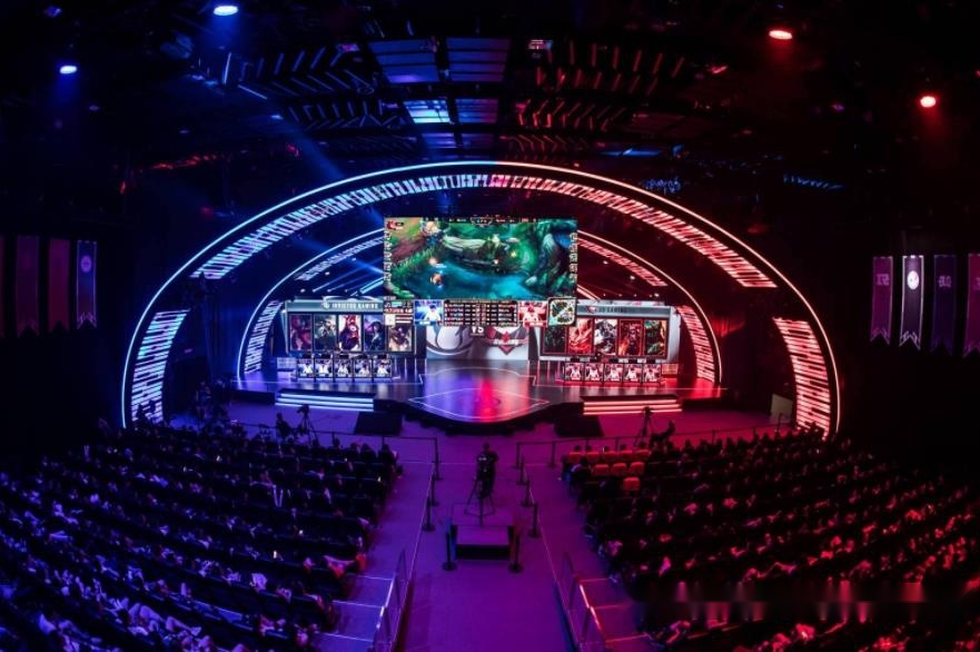 布克依旧精 布克依旧精