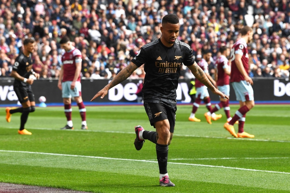 联赛中效力 联赛中效力