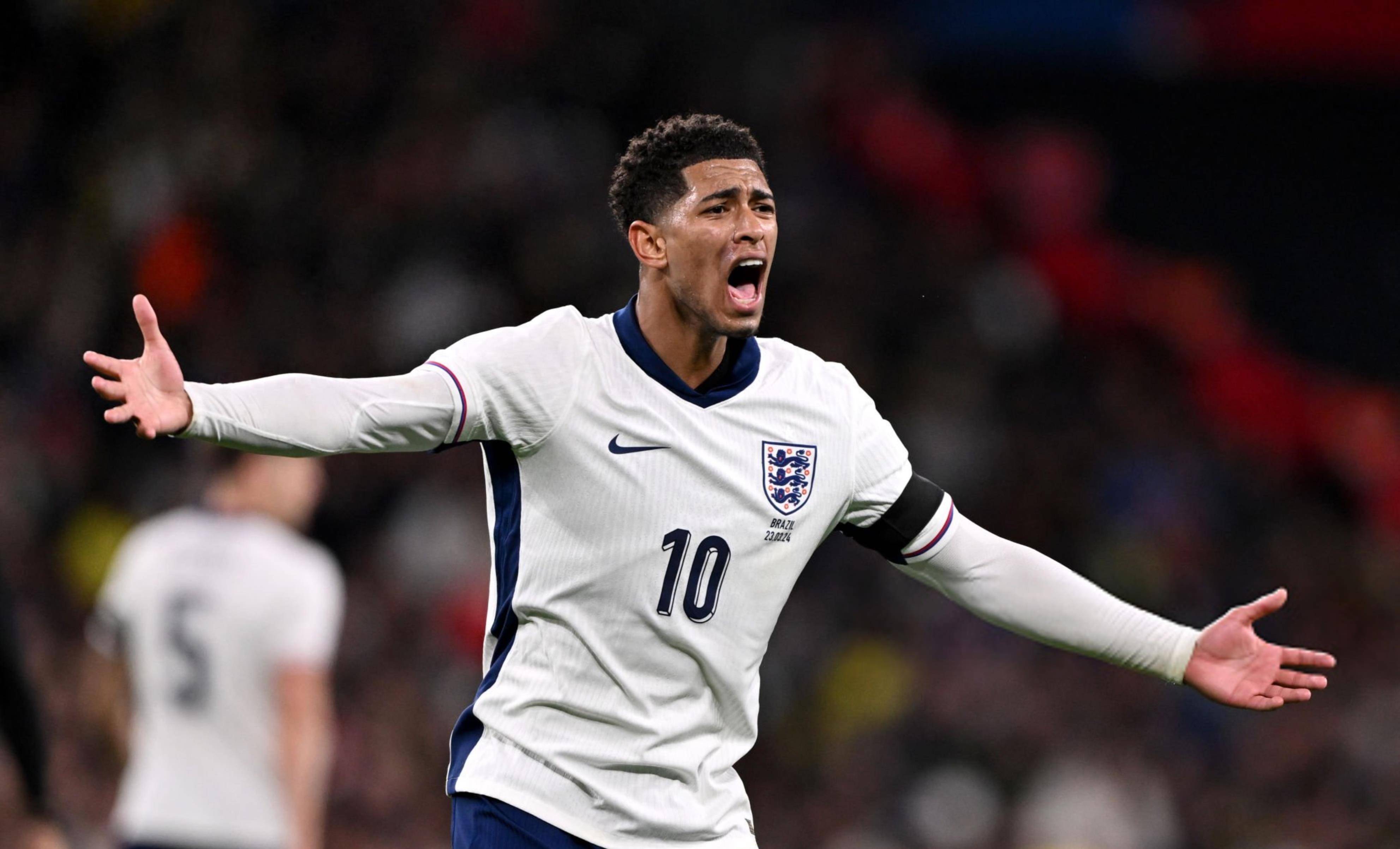 让后场出球 让后场出球