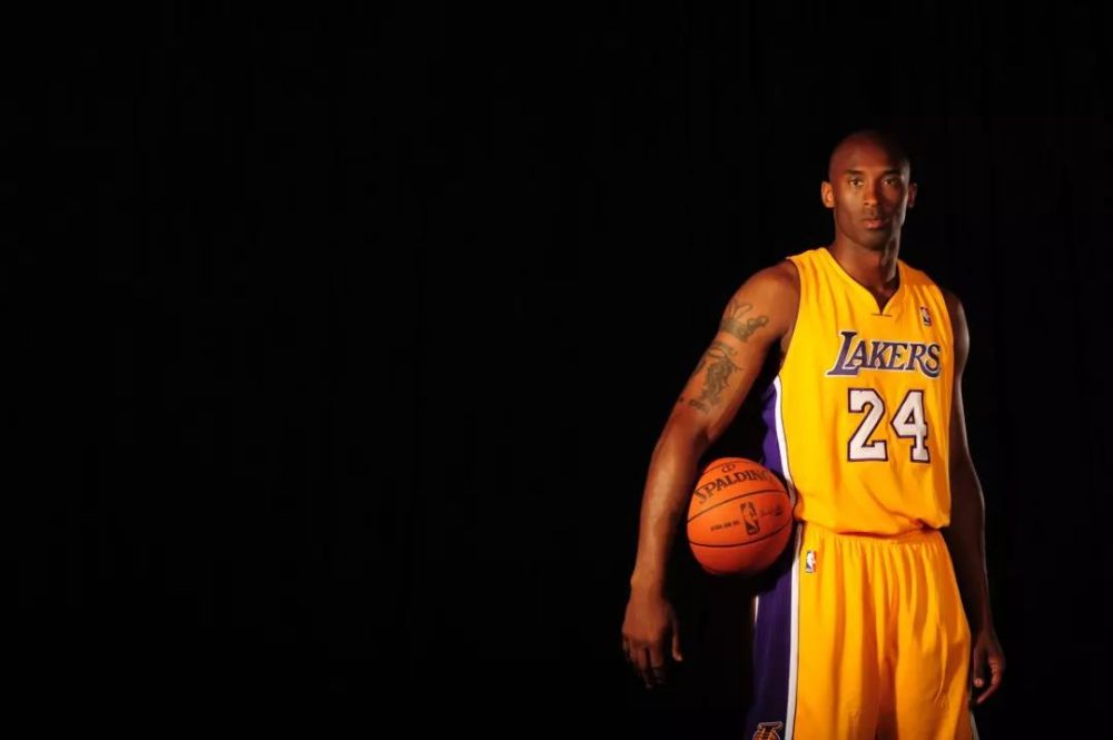 又以历史坐 又以历史坐